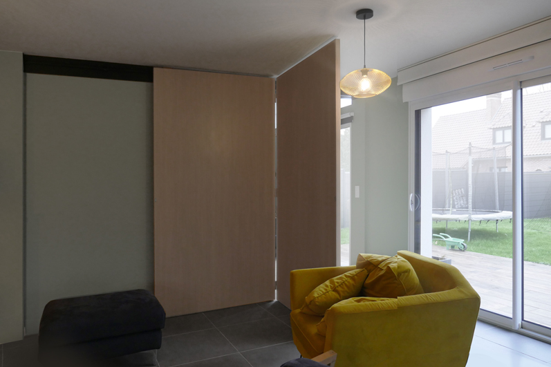 panneaux semi-déployés